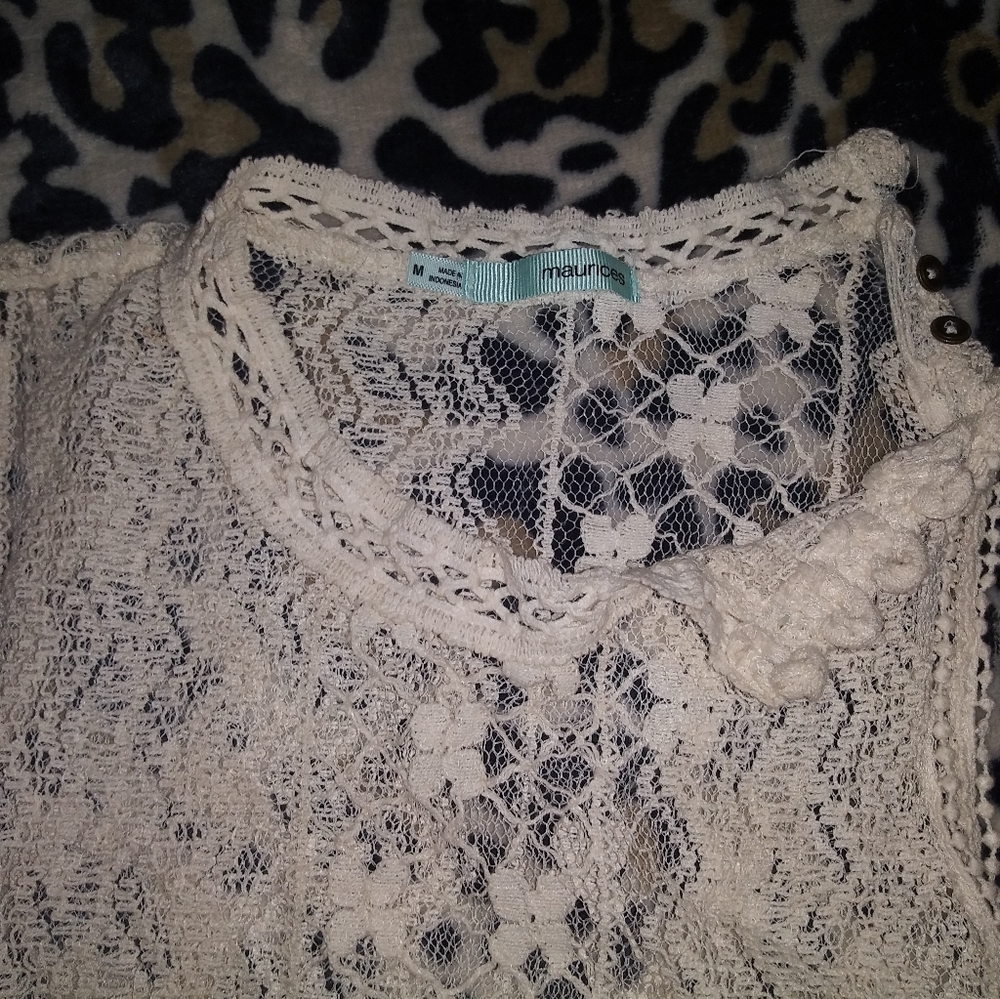 Lace tank - Picture 2 of 2